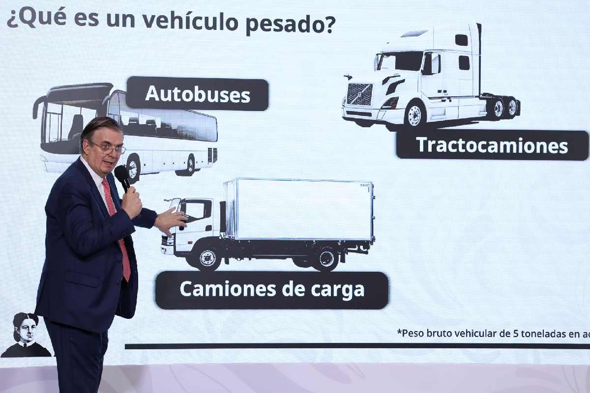 Vehículos pesados estímulos economía marcelo ebrard