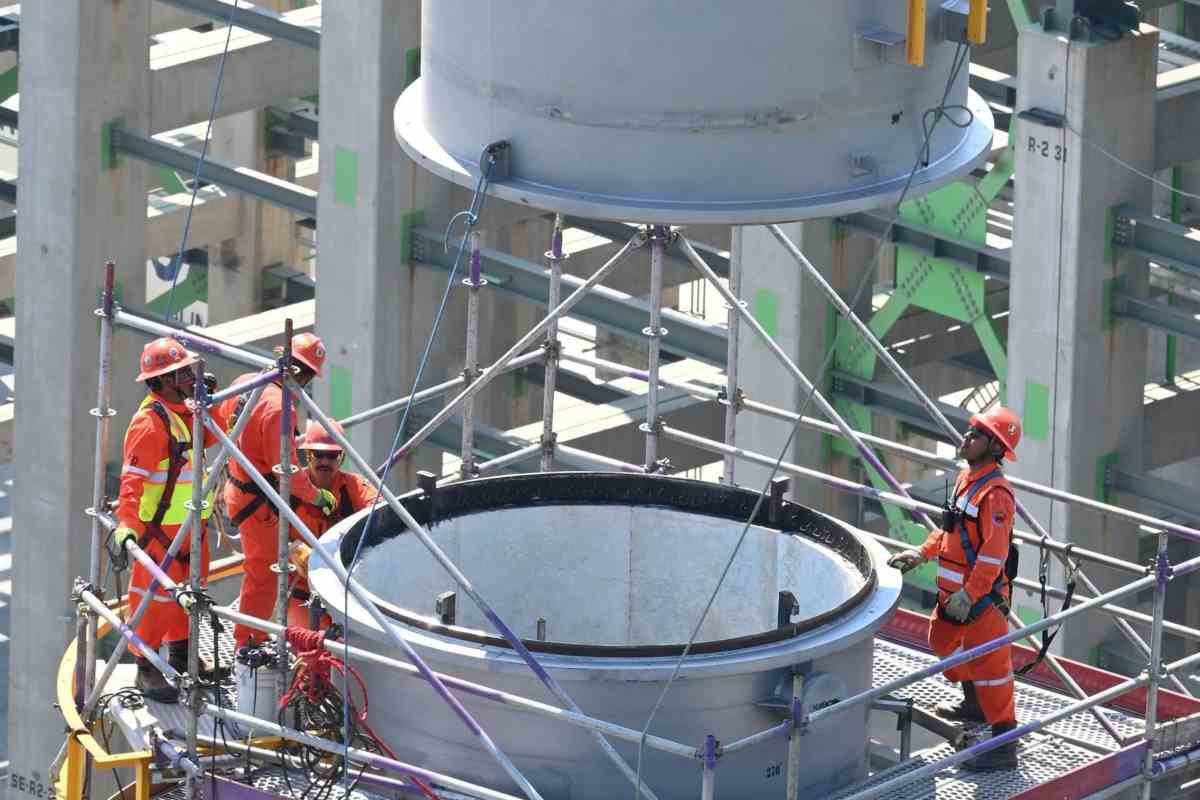 jubilados de Pemex denuncian violación a sus derechos por recorte a “pensiones doradas”