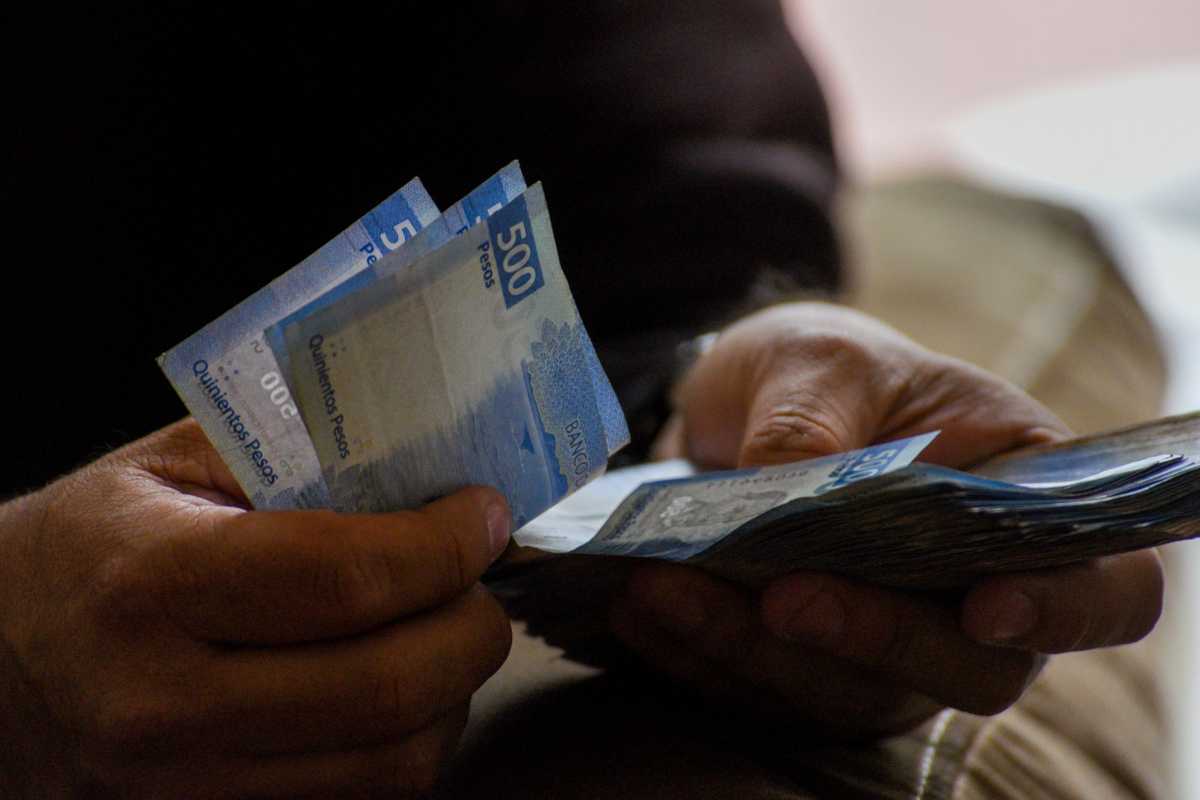 UIF bloqueo cuentas sin orden judicial corte