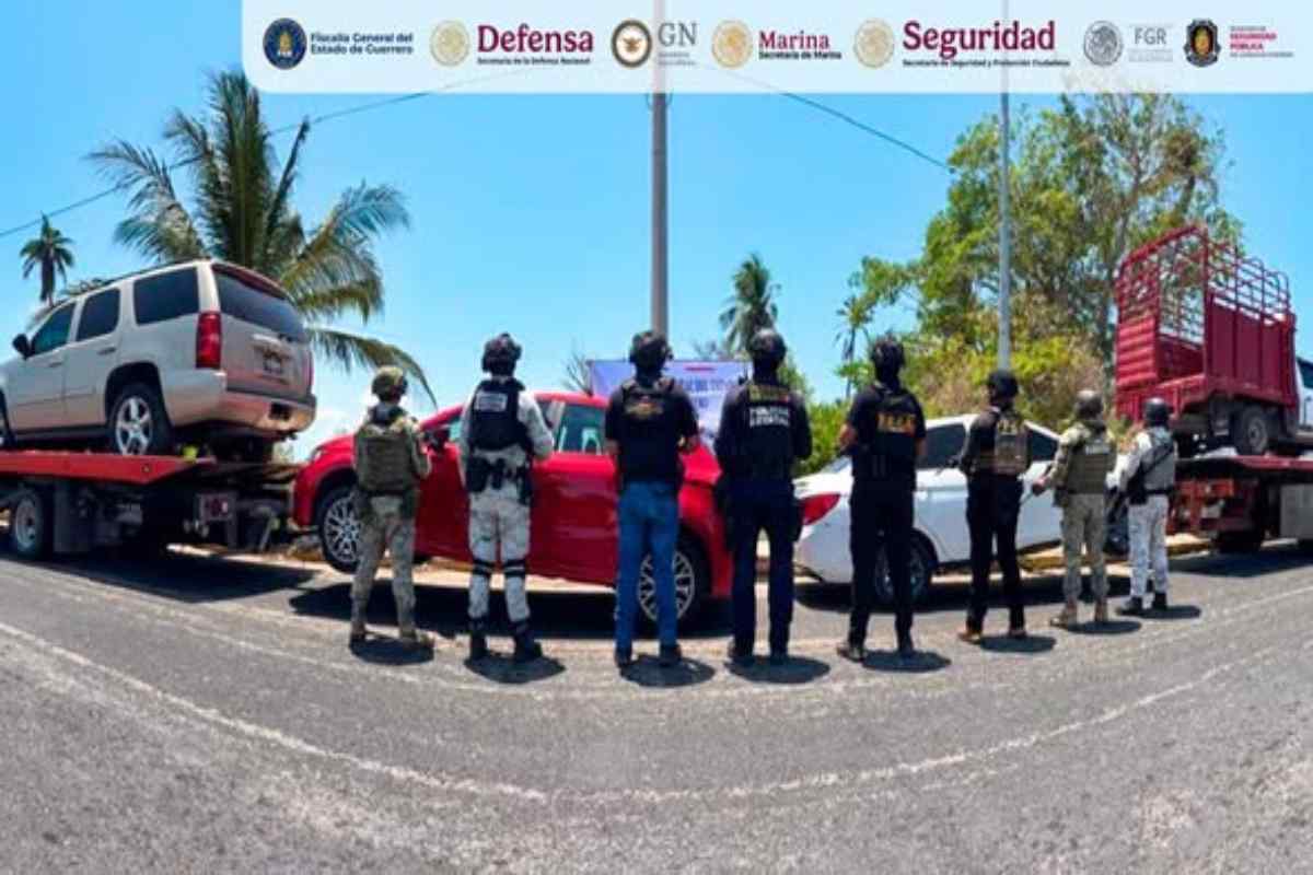 Autodefensas de Guerrero bloquean entrada de Ayutla en protesta por operativo de fuerzas armadas