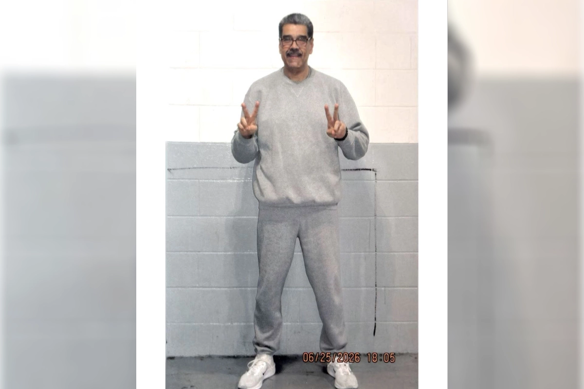 Nicolás Maduro publica fotos desde prisión en EU; “estamos firmes”, dice